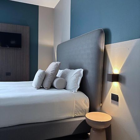 Av Hotel Milano Exterior foto