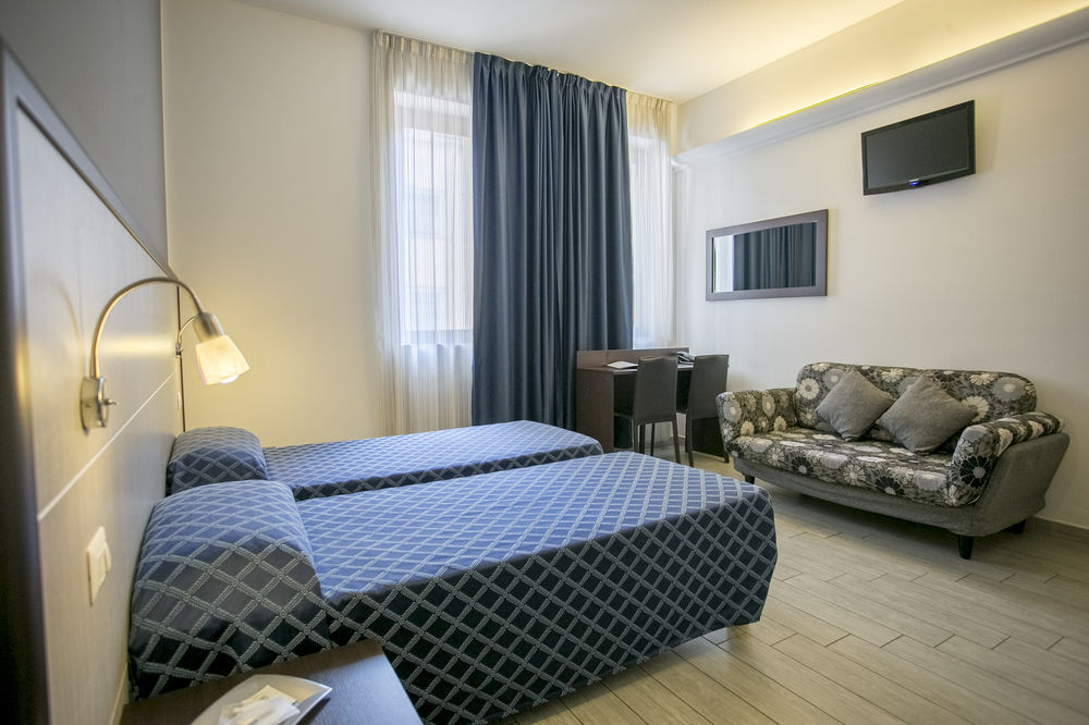 Av Hotel Milano Exterior foto